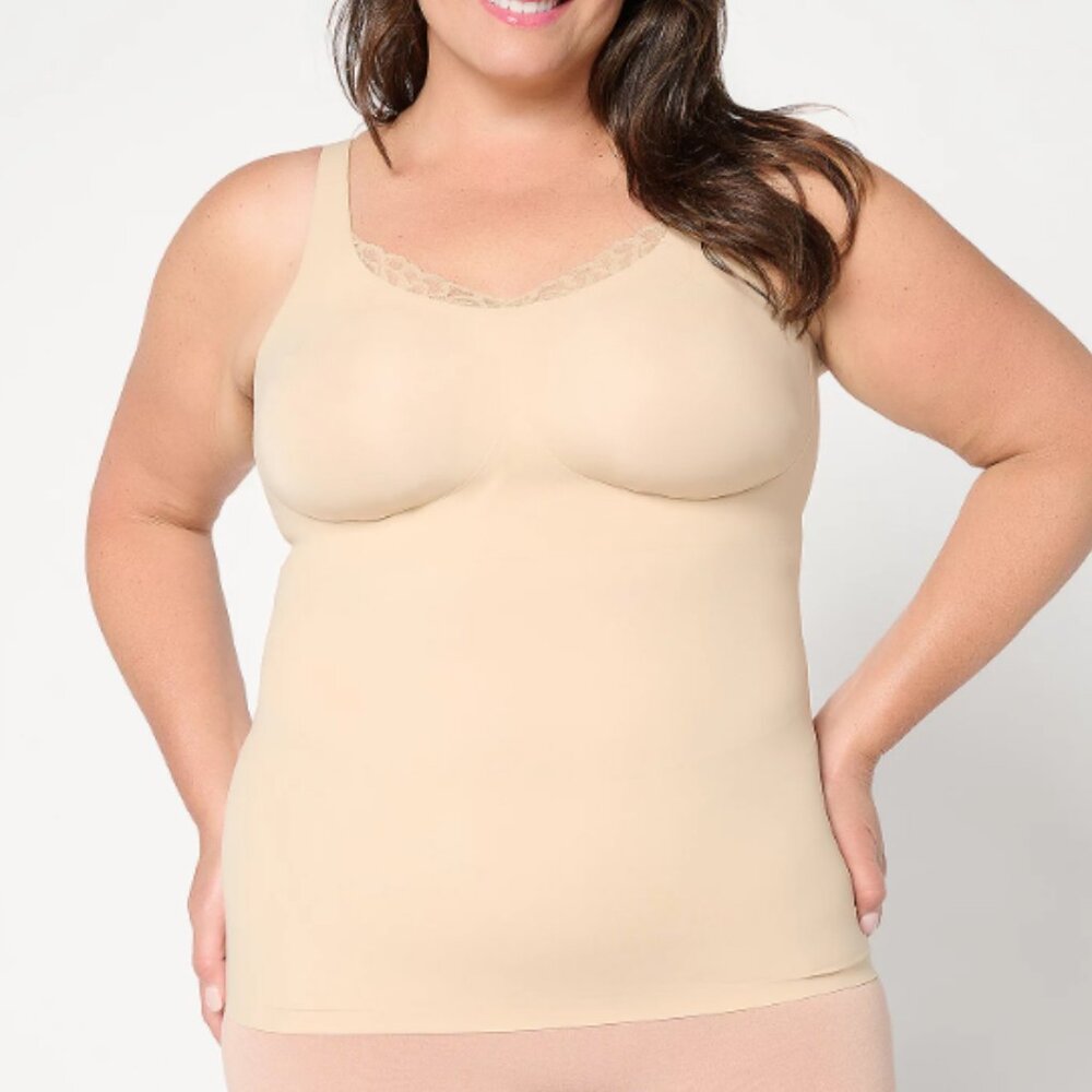 Evelyn & Bobbie Lace Trimmed V-Neck Seamless Bra Cami